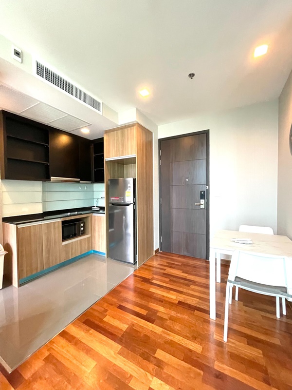 ให้เช่าคอนโด วิช ซิกเนเจอร์ มิดทาวน์ สยาม พื้นที่ 35 ตร.ม. 1 ห้องนอน ให้เช่า 20,000 บ/ด