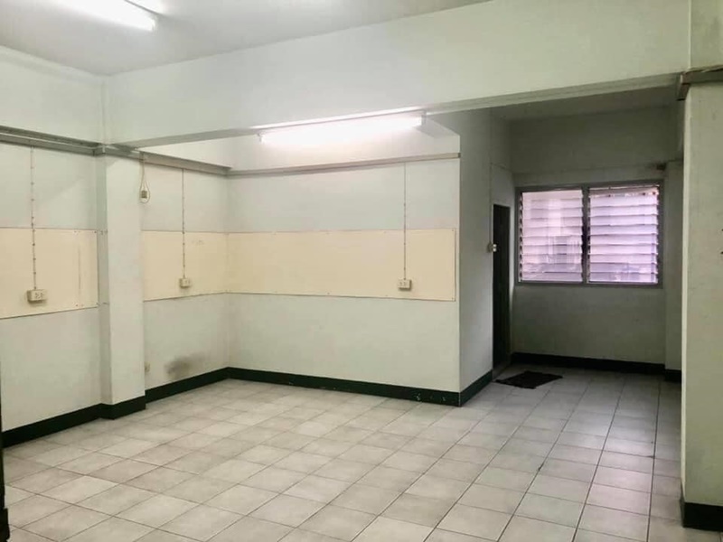 ให้เช่าอาคารพาณิชย์ 5 ชั้น ย่านเจริญกรุง 1 เช่า 47,000 บาท/เดือน