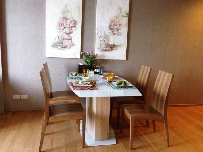 ให้เช่าคอนโด ไฮด์ สุขุมวิท 13 พื้นที่ 76 ตร.ม. 2 ห้องนอน เช่า 42,000 บ/ด