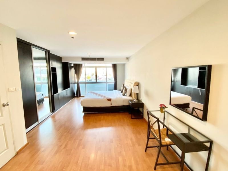 ให้เช่าคอนโด เดอะ แคปิตอล สุขุมวิท 30/1 พื้นที่ 92 ตร.ม. 2 ห้องนอน เช่า 37,000 บ/ด