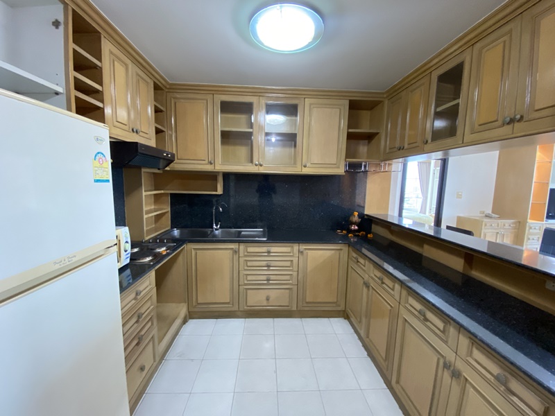 ขาย/ให้เช่า ศุภาลัย เพลส สุขุมวิท 39 พื้นที่ 123 ตรม. 2 ห้องนอน เช่า 35,000 บ/ด ขาย 8 ล.