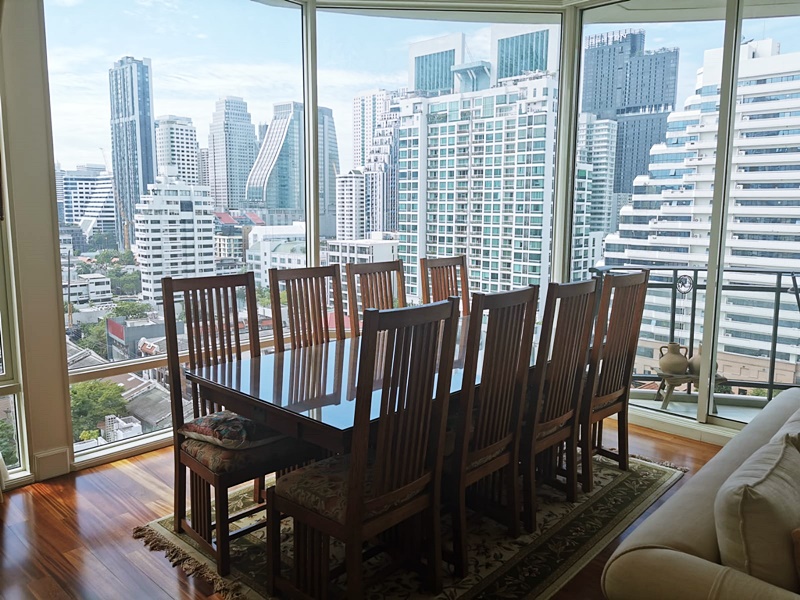 ให้เช่าคอนโด รอย์ช ไพรเวท เรสซิเดนซ์ส พื้นที่ 178 ตรม. 3 ห้องนอน เช่า 150,000 บ/ด