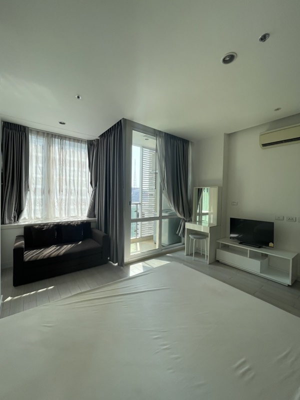 ให้เช่าคอนโด ทีซี กรีน พระราม 9 พื้นที่ 30 ตร.ม. สตูดิโอ เช่า 12,000 บ/ด