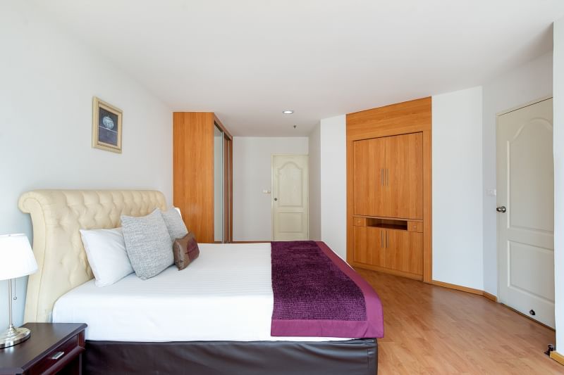 ให้เช่าคอนโด เดอะ แคปิตอล สุขุมวิท 30/1 พื้นที่ 66 ตร.ม. 1 ห้องนอน เช่า 27,000 บ/ด