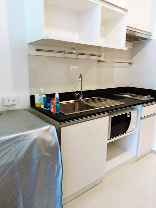 ขายคอนโด แอ็บสแตร็กส์ พหลโยธิน พาร์ค พื้นที่ 45 ตร.ม. 1 ห้องนอน ขาย 4.1 ล้านบาท