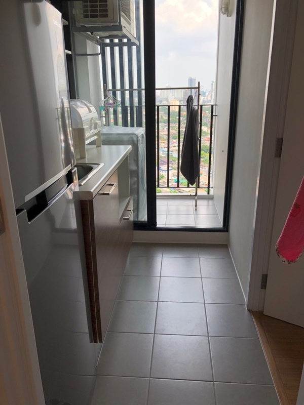 ขายคอนโด เดอะ ทรี อินเตอร์เชนจ์ พื้นที่ 30.20 ตร.ม. สตูดิโอ ขาย 2.69 ล้านบาท