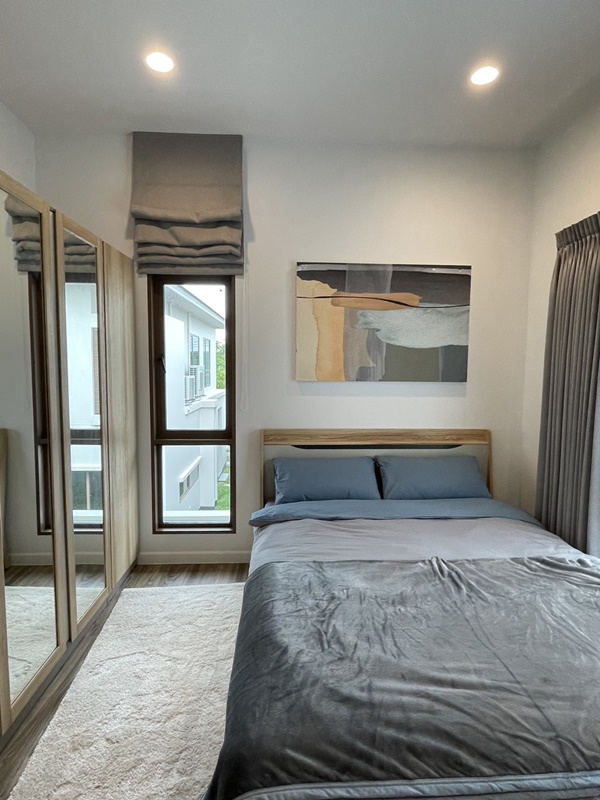 ให้เช่าบ้านเดี่ยว 2 ชั้น ย่านบางกะปิ พื้นที่ 196 ตรม. 4 ห้องนอน เช่า 120,000 บ/ด