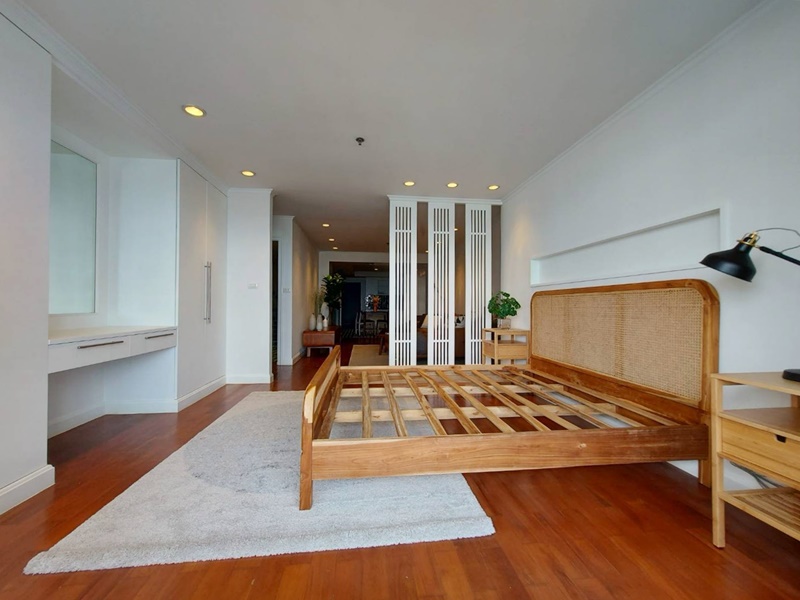 ขายคอนโด สเตท ทาวเวอร์ พื้นที่ 68.23 ตรม. 1 ห้องนอน ขาย 5.9 ล้านบาท