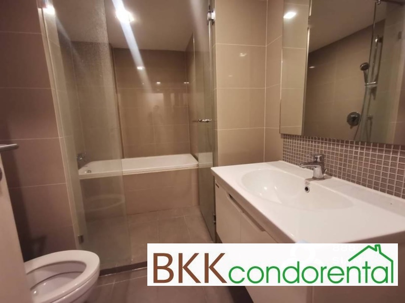 ให้เช่าคอนโด มาเอสโตร 39 พื้นที่ 96 ตร.ม. 2 ห้องนอน เช่า 40,000 บ/ด