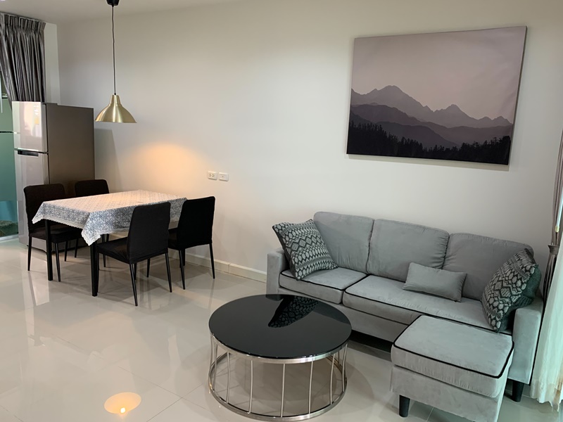 ให้เช่าทาวน์เฮ้าส์ 2 ชั้น ย่านพัฒนาการ 38 พื้นที่ 19 ตรว. 3 ห้องนอน เช่า 22,000 บ/ด