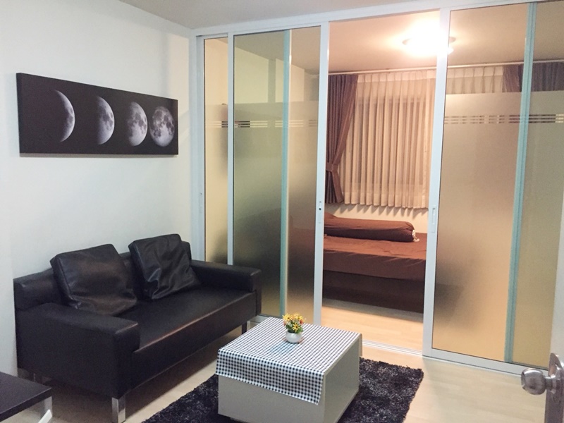 ให้เช่า ดีคอนโด รามอินทรา 47 พื้นที่ 30 ตร.ม. 1 ห้องนอน เช่า 7,500 บ/ด