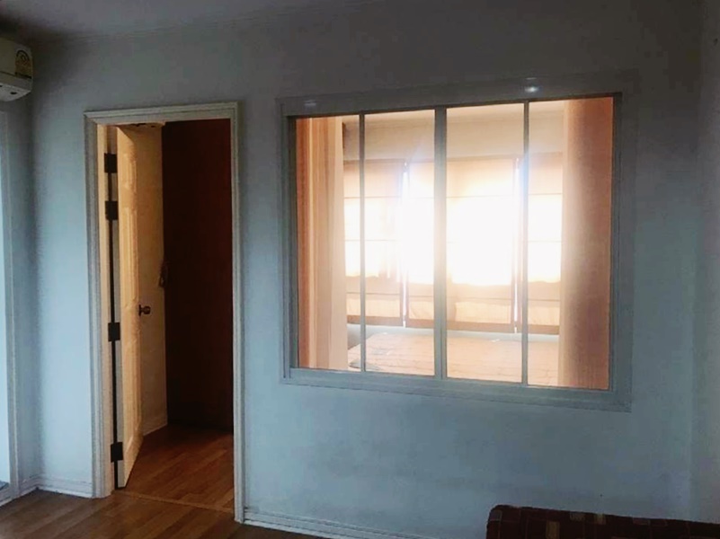 ขายคอนโด ลุมพินี เพลส พหล-สะพานควาย พื้นที่ 35 ตร.ม. 1 ห้องนอน ขาย 3.68 ล้านบาท