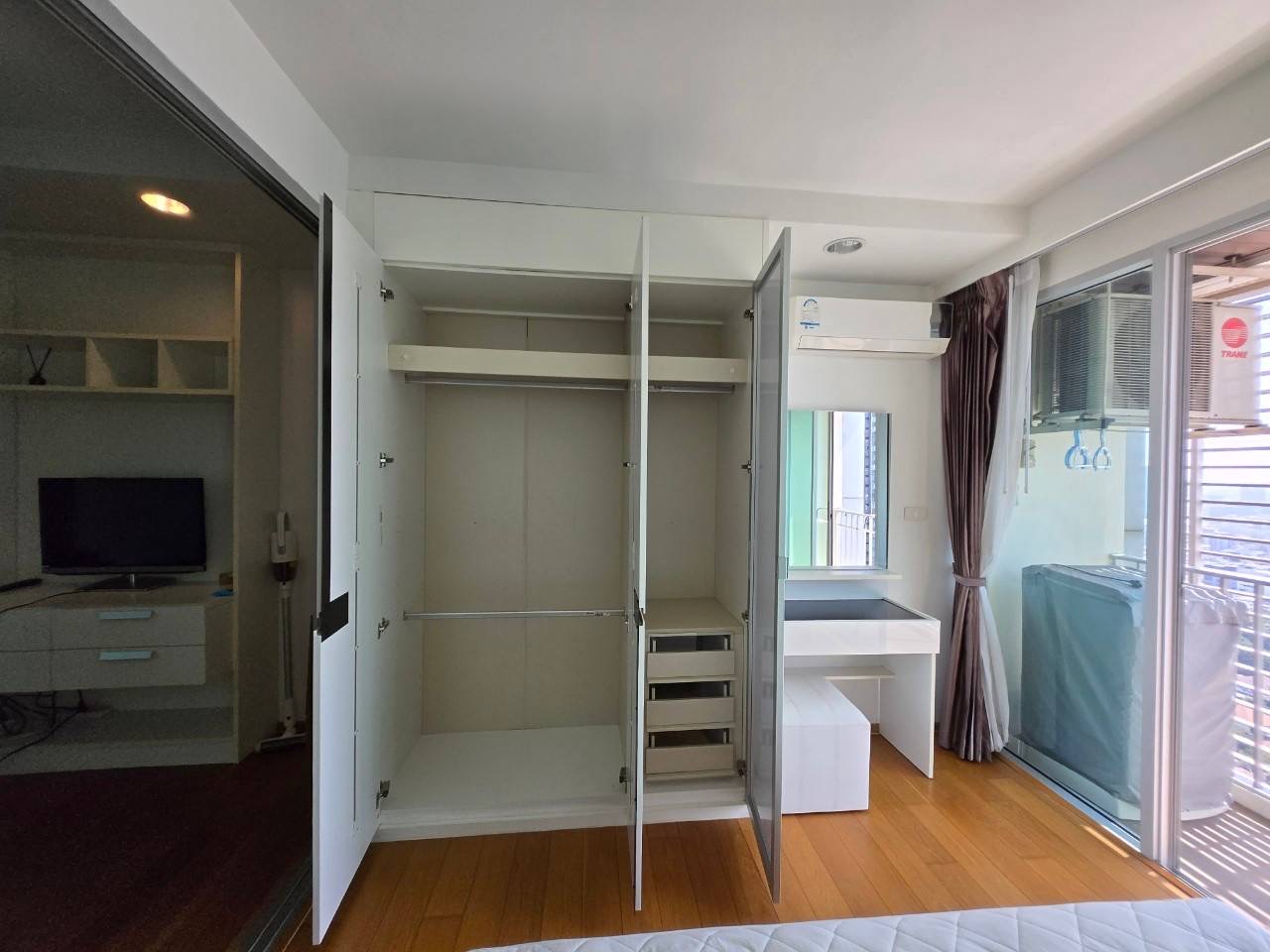 ให้เช่าคอนโด แอ็บสแตร็กส์ พหลโยธิน พาร์ค พื้นที่ 38 ตรม. 1 ห้องนอน เช่า 15,500 บ/ด