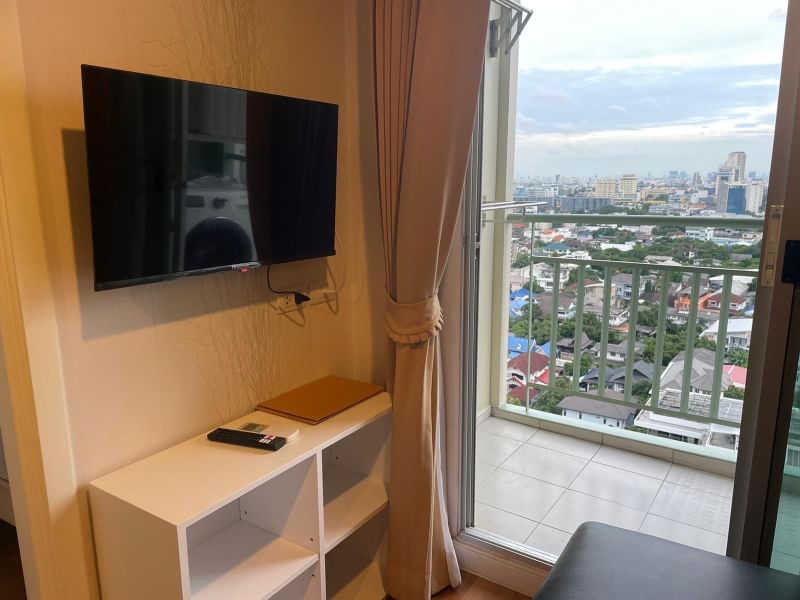 ให้เช่าคอนโด ลุมพินี เพลส รัชโยธิน พื้นที่ 30 ตร.ม. 1 ห้องนอน ให้เช่า 13,500 บ/ด