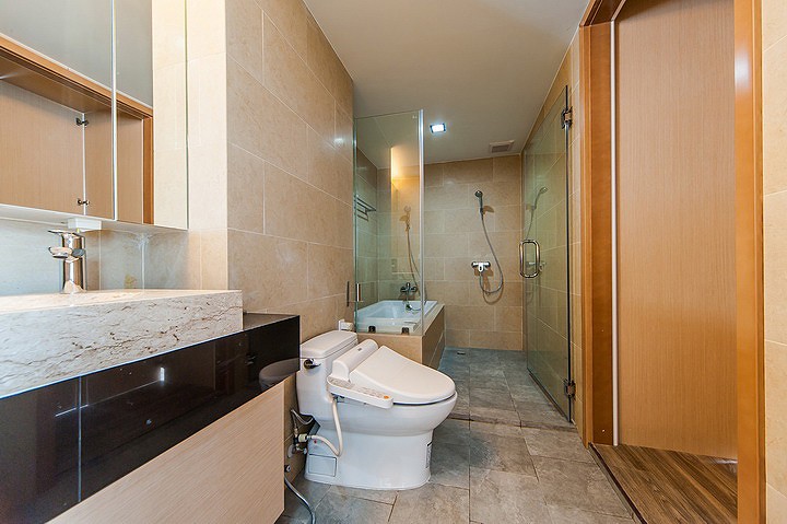 ให้เช่าคอนโด ซีวี 12 เดอะ เรสซิเดนซ์ พื้นที่ 50 ตร.ม. 1 ห้องนอน เช่า 45,000 บ/ด