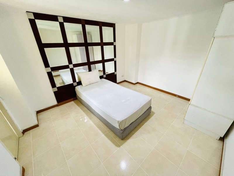 ให้เช่าคอนโด เดอะ วอเตอร์ฟอร์ด พระราม 4 พื้นที่ 108 ตร.ม. 1 ห้องนอน เช่า 18,500 บ/ด