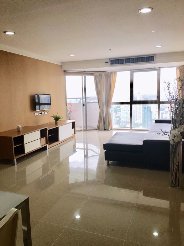 ให้เช่าคอนโด เดอะ วอเตอร์ฟอร์ด ไดมอนด์ 146 ตรม. 3 ห้องนอน เช่า 50,000 บ/ด