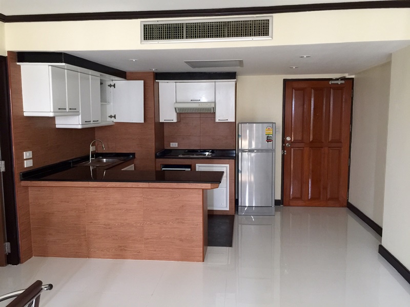 ขาย/ให้เช่า ออมนิ ทาวเวอร์ 66 ตร.ม. 1 ห้องนอน เช่า 14,000 บ/ด ขาย 5.5 ล.