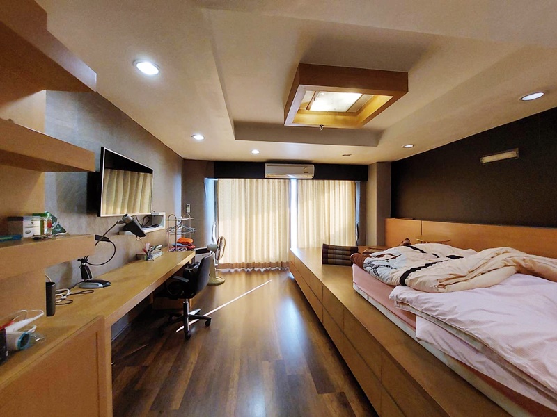 ให้เช่าคอนโด สเตท ทาวเวอร์ คอนโดมิเนียม พื้นที่ 68.23 ตรม. 1 ห้องนอน เช่า 20,000 บ/ด