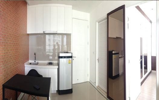 ให้เช่าคอนโด ทีซี กรีน พระราม 9 ชั้น 18 พื้นที่ 40 ตรม. 1 ห้องนอน เช่า 18,000 บาท/เดือน