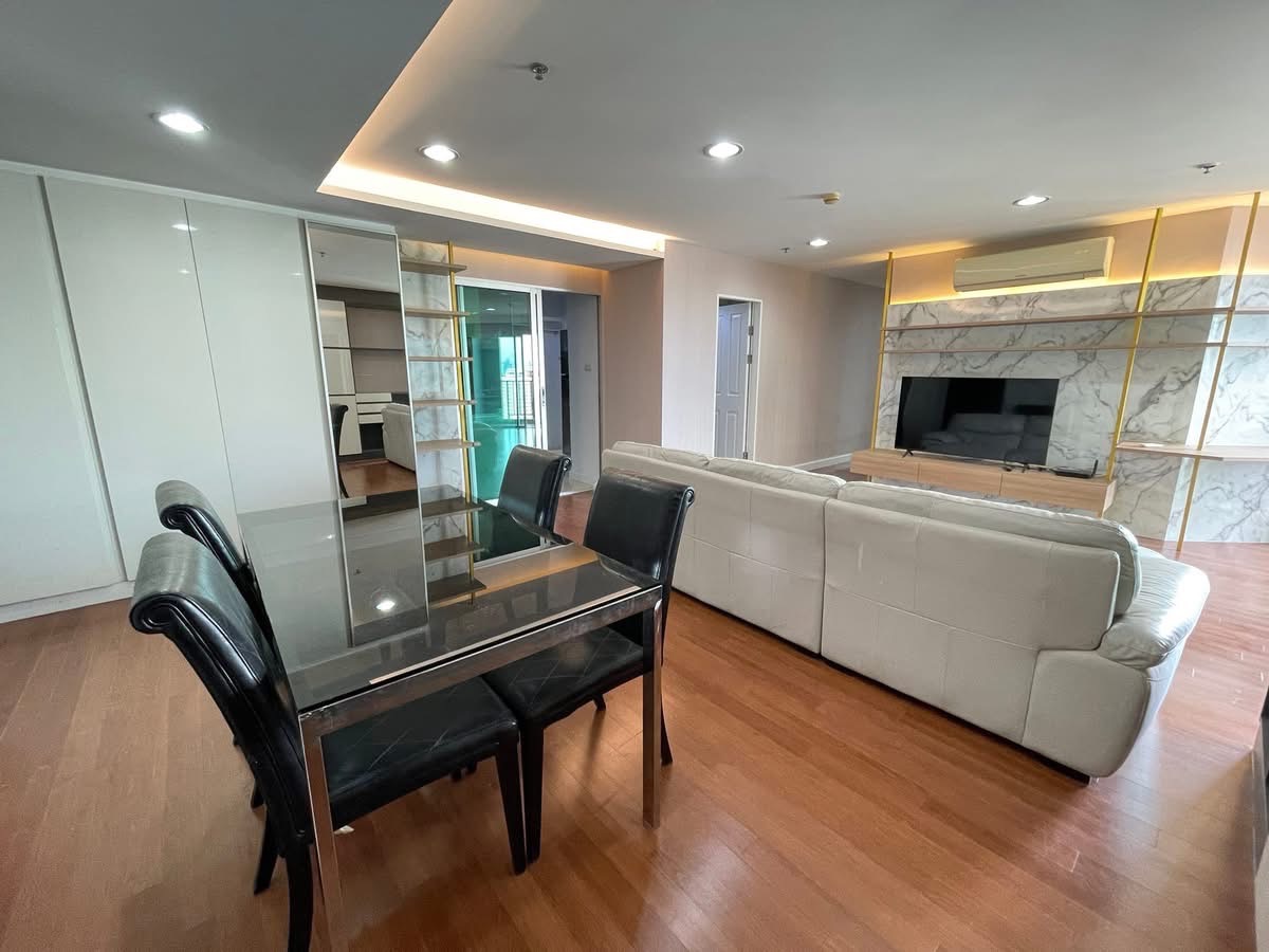 ให้เช่าคอนโด เบลล์ แกรนด์ พระราม 9 พื้นที่ 105 ตรม. 3 ห้องนอน 2 ห้องน้ำ