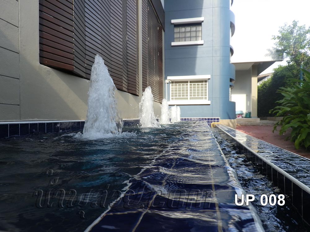 บ่อน้ำพุ-น้ำล้น 2 ชั้น ทรงน้ำพุต้นสน 5 หัว ที่ บ้านคุณยุพา ซ.แบริ่ง13