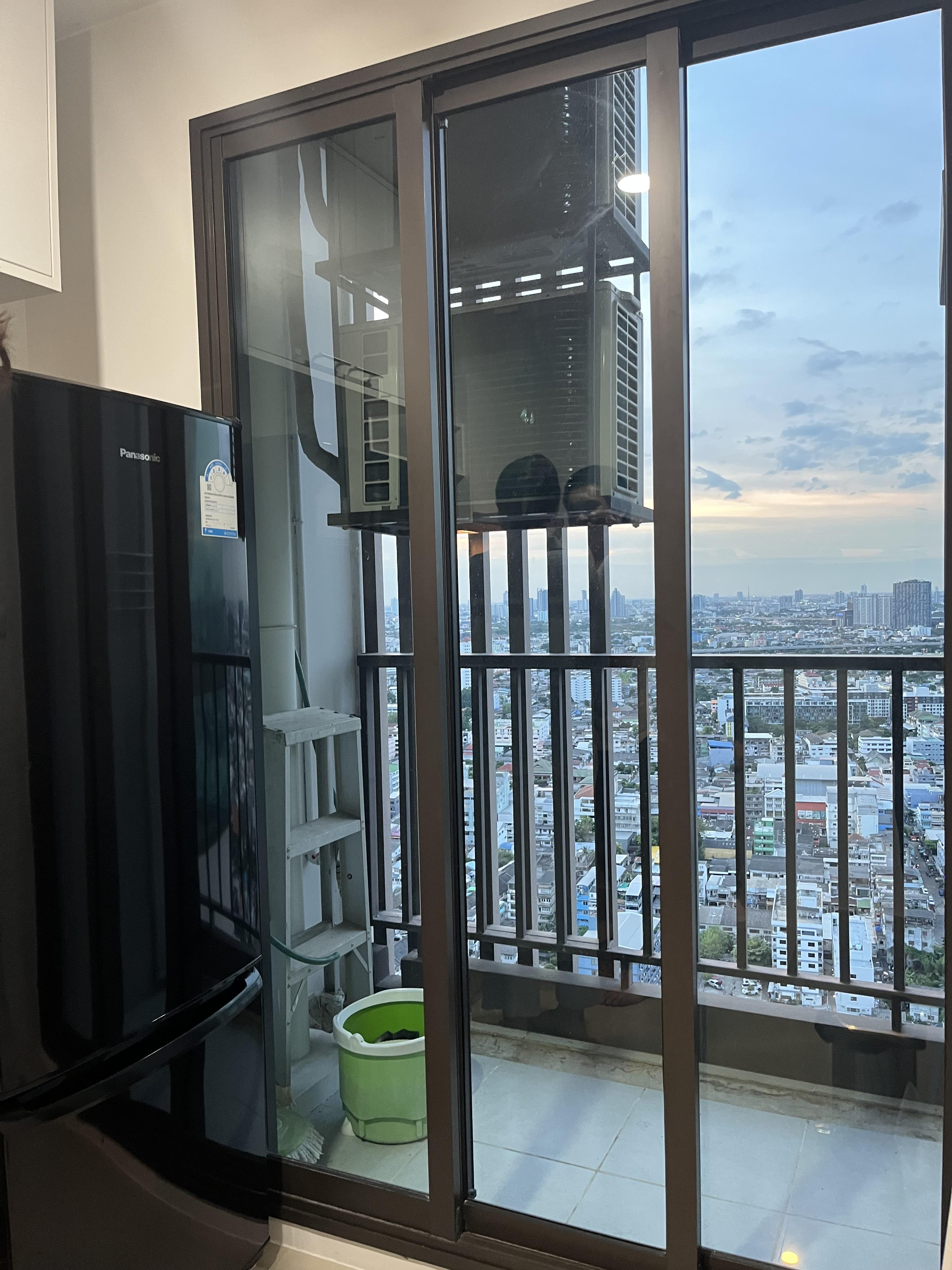 ให้เช่าคอนโด เดอะ สเตจ เตาปูน อินเตอร์เชนจ์ พื้นที่ 35 ตร.ม. 1 ห้องนอน เช่า 12,000 บ/ด