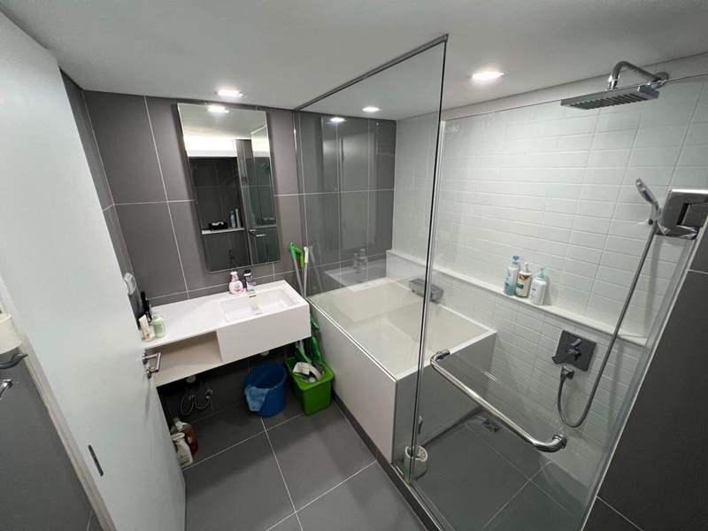 ให้เช่าคอนโด รามาดา พลาซ่า เรสซิเดนซ์ 42 ตร.ม. 1 ห้องนอน (ดูเพล็กซ์) เช่า 24,000 บ/ด