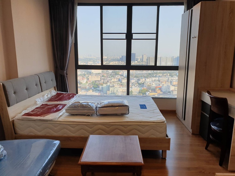 ขาย/ให้เช่าคอนโด เดอะ ทรี อินเตอร์เชนจ์ 23 ตร.ม. ห้องคูเปอร์ เช่า 7,500 บ/ด ขาย 2.25 ล.