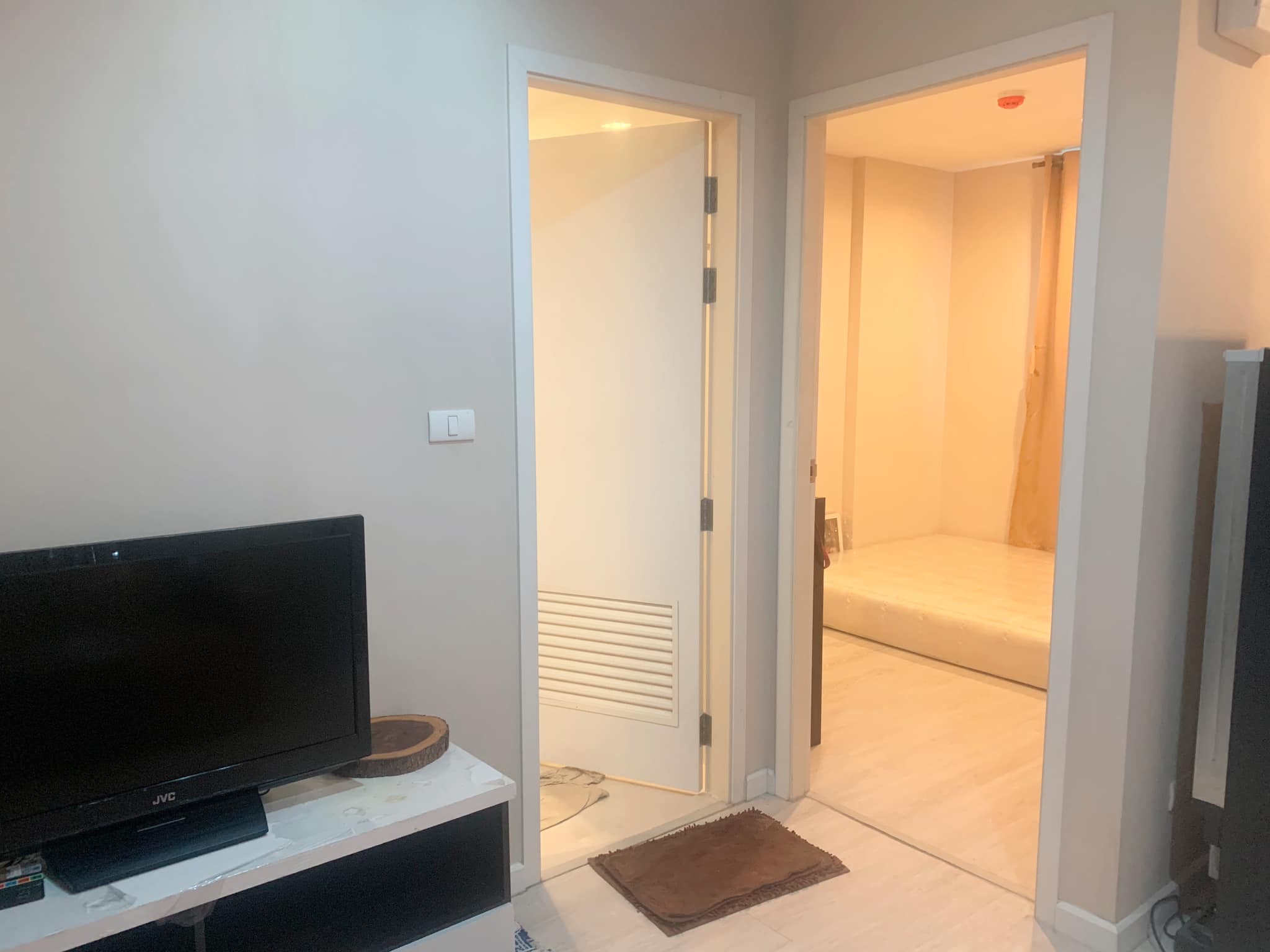 ให้เช่าคอนโด เมโทร ลักซ์ พระราม 4 พื้นที่ 24 ตรม. 1 ห้องนอน ราคาเช่า 12,000 /เดือน