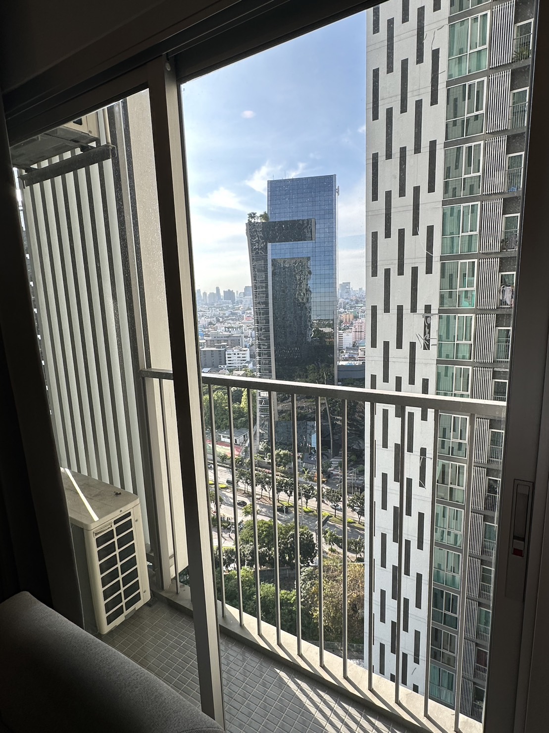 Noble Revolve รัชดา 2 ห้อง 2 ห้องนอน 2 ห้องน้ำ ขนาด 51 ตรม. ชั้น 2X-25