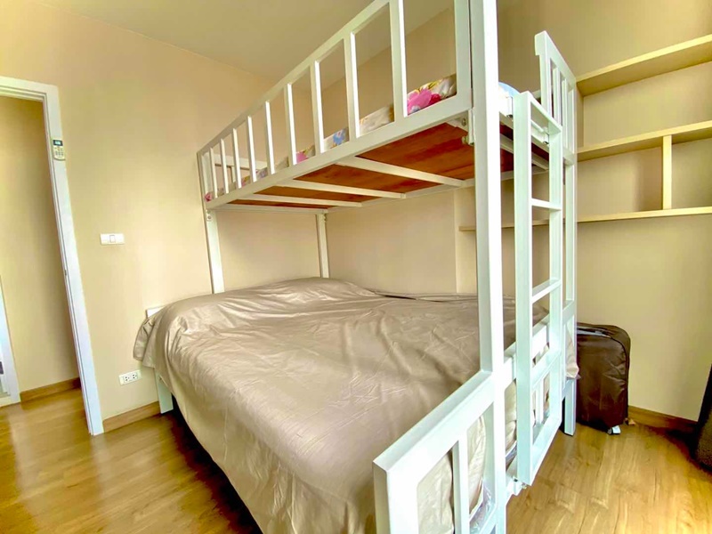 ให้เช่าคอนโด เดอะ ทรี อินเตอร์เชนจ์ พื้นที่ 60 ตร.ม. 2 ห้องนอน เช่า 20,000 บ/ด