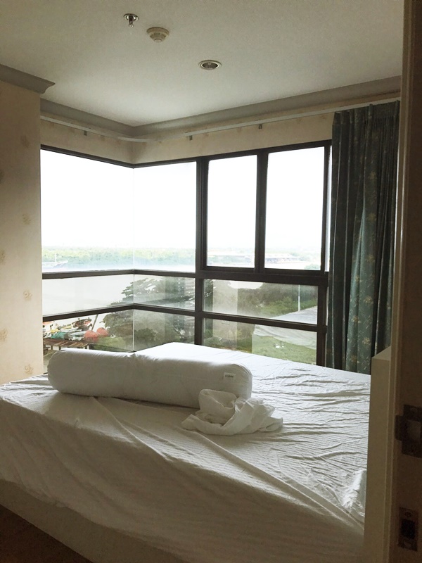 ขายคอนโด ลุมพินี เพลส นราธิวาส-เจ้าพระยา พื้นที่ 200 ตร.ม. 3 ห้องนอน ขาย 22 ล้านบาท