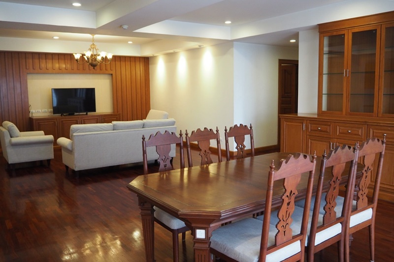 ให้เช่าคอนโด นาการะ แมนชั่น พื้นที่ 200 ตร.ม. 3 ห้องนอน เช่า 60,000 บ/ด