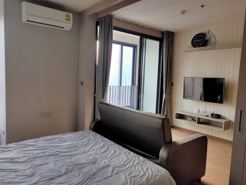 ให้เช่าคอนโด คิว ชิดลม-เพชรบุรี พื้นที่ 45 ตร.ม. 1 ห้องนอน เช่า 18,000 บ/ด