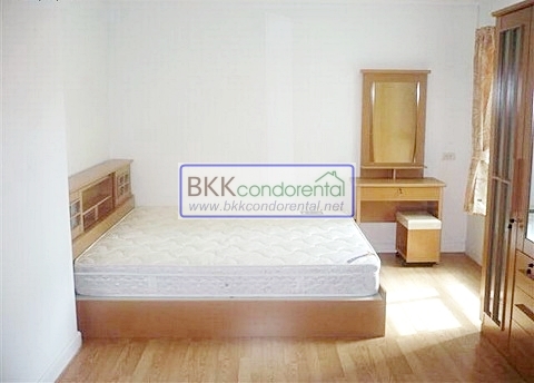 คอนโด ให้เช่า คอนโด ลุมพินี เพลส พระราม 8 ตึก B ชั้น 12 พื้นที่ 30 ตรม. วิวเมือง, ใกล้ : สะพานพระราม 8, 1 ห้องนอน