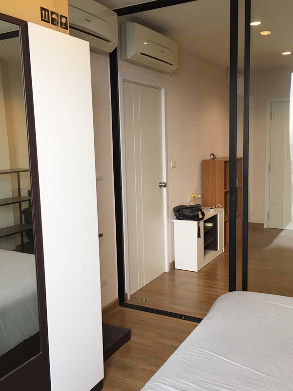 ให้เช่าคอนโด เดอะ ทรี อินเตอร์เชนจ์ พื้นที่ 36 ตร.ม. 1 ห้องนอน เช่า 9,000 บ/ด