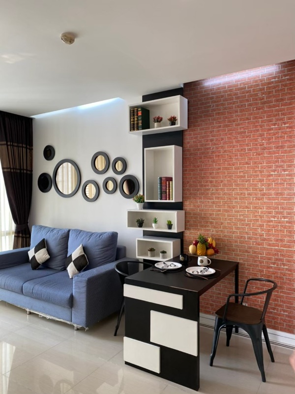 เข่า/ ขายคอนโด ทีซี กรีน พระราม 9 พื้นที่ 39 ตร.ม. 1 ห้องนอน เช่า 15,500 บาท ขาย 3.4 ล้านบาท