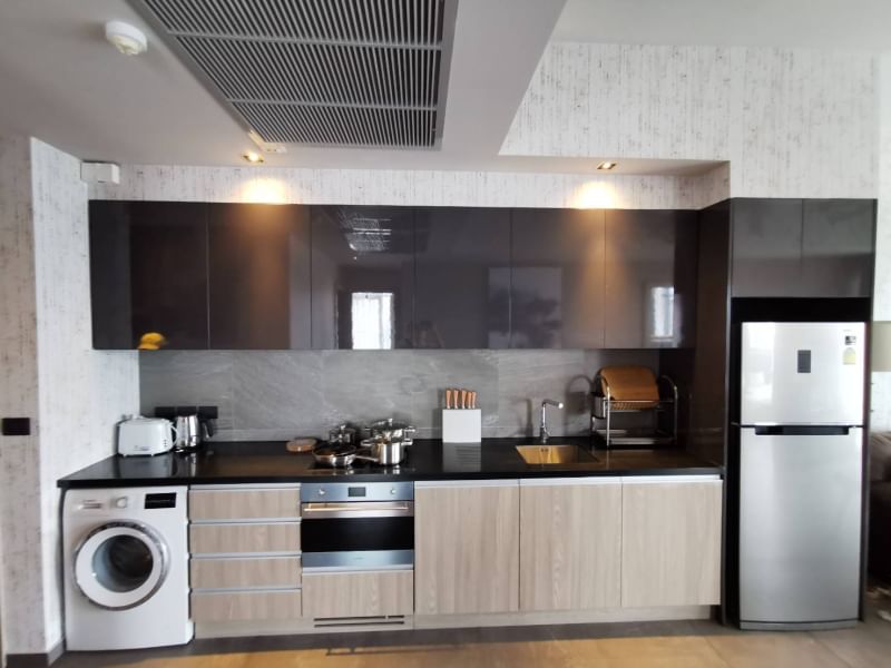 ให้เช่าคอนโด เดอะ ลอฟท์ อโศก พื้นที่ 88 ตร.ม. 2 ห้องนอน ให้เช่า 65,000 บ/ด