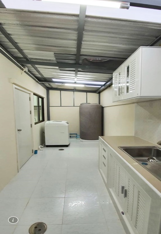 ให้เช่าทาวน์เฮ้าส์ 2 ชั้น ย่านพัฒนาการ 38 พื้นที่ 21 ตรว. 3 ห้องนอน เช่า 25,000 บ/ด