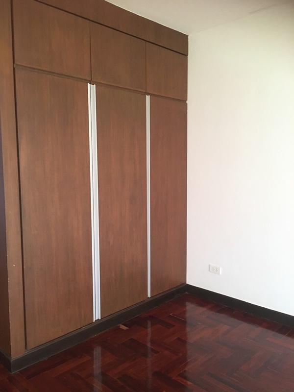 ให้เช่าคอนโด รัตนโกสินทร์ วิว แมนชั่น 283 ตร.ม. 3 ห้องนอน ให้เช่า 55,000 บ/ด