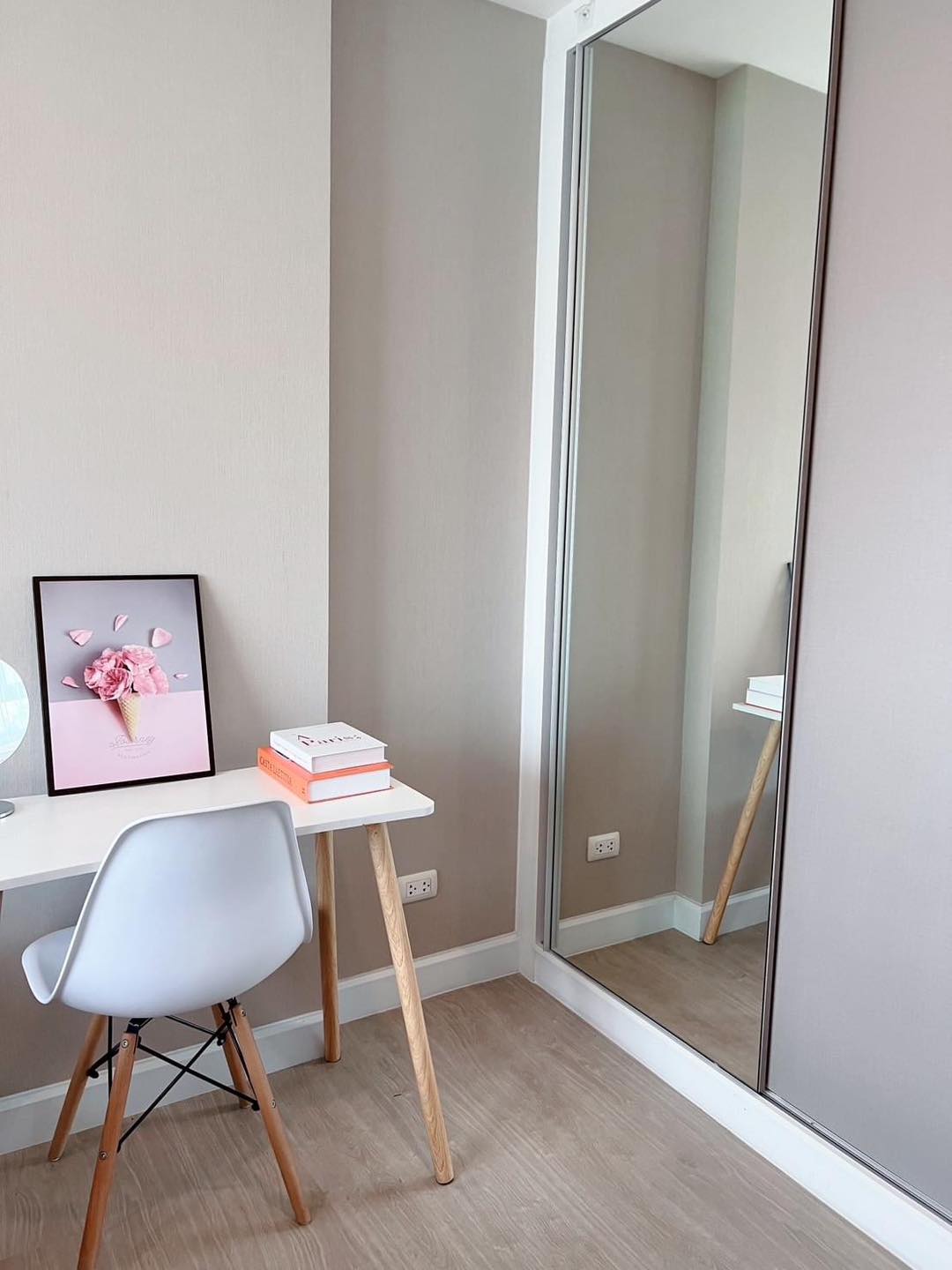 ให้เช่า เมโทร ลักซ์ รัชดา 36 ตร.ม 1 ห้องนอน ราคา 17,000 บาท/เดือน