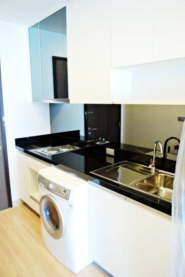 ให้เช่า สกายวอล์ค คอนโดมิเนียม พื้นที่ 40 ตร.ม. สตูดิโอ ให้เช่า 33,000 บ/ด