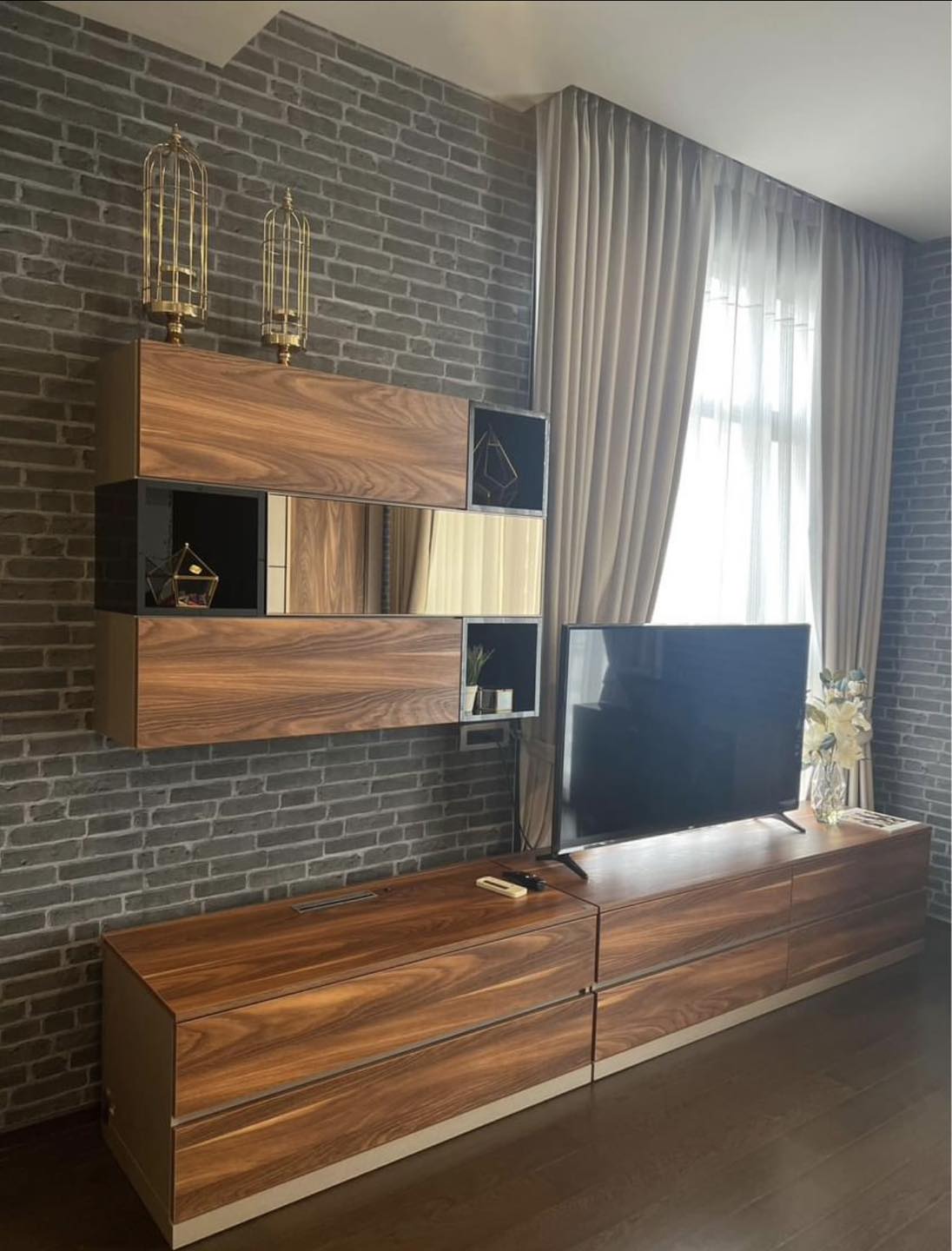 ขาย/ให้เช่า เดอะ เทอร์ทีไนน์ บาย แสนสิริ 82 ตร.ม. 2 ห้องนอน เช่า 90,000 บ/ด ขาย 29 ล้านบาท