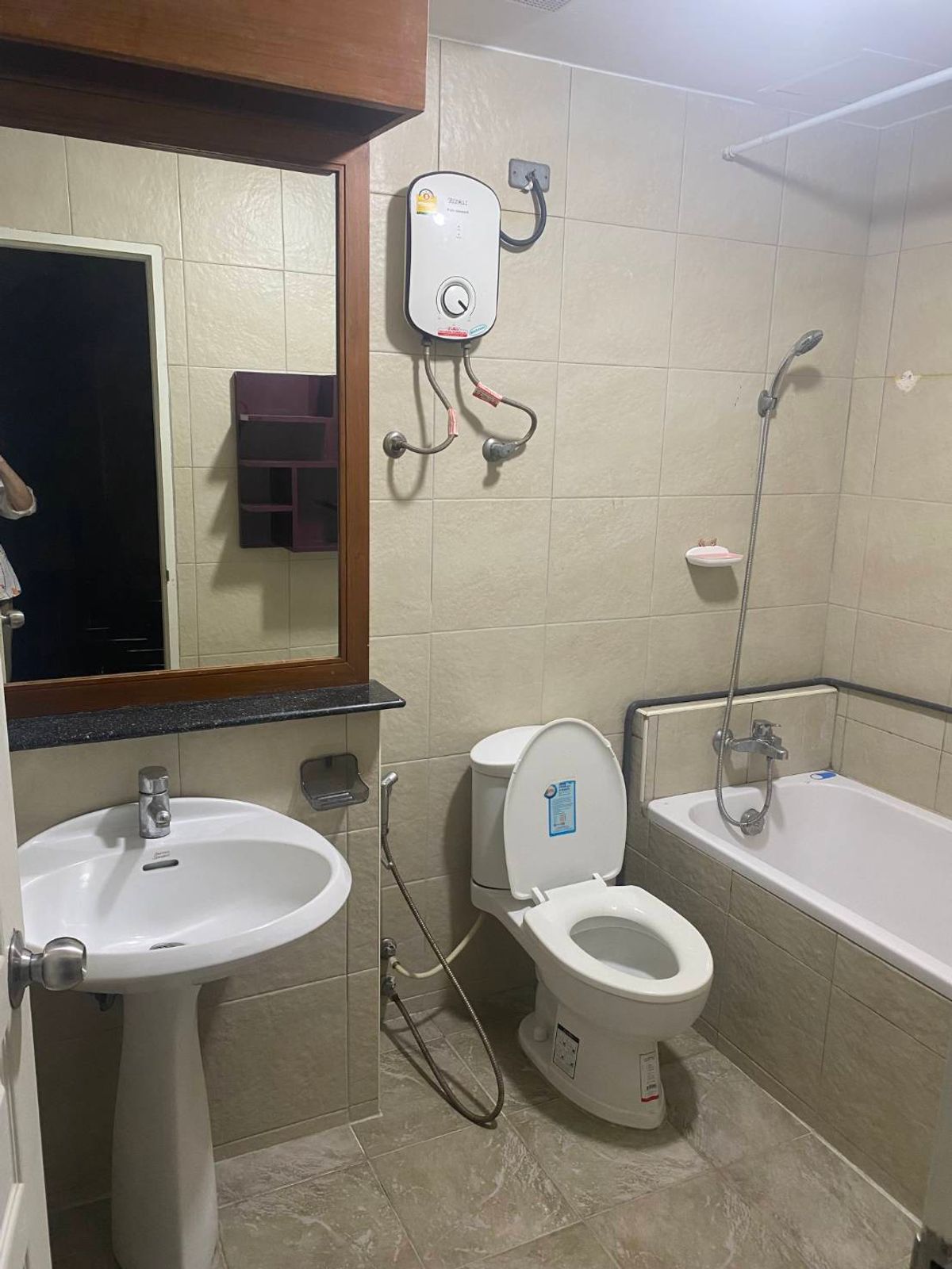 ให้เช่า Waterford Diamond Sukumvit 30/1 ชั้น 1X พื้นที่ 127 ตรม. 3 ห้องนอน 2 ห้องน้ำ 45,000 บาท