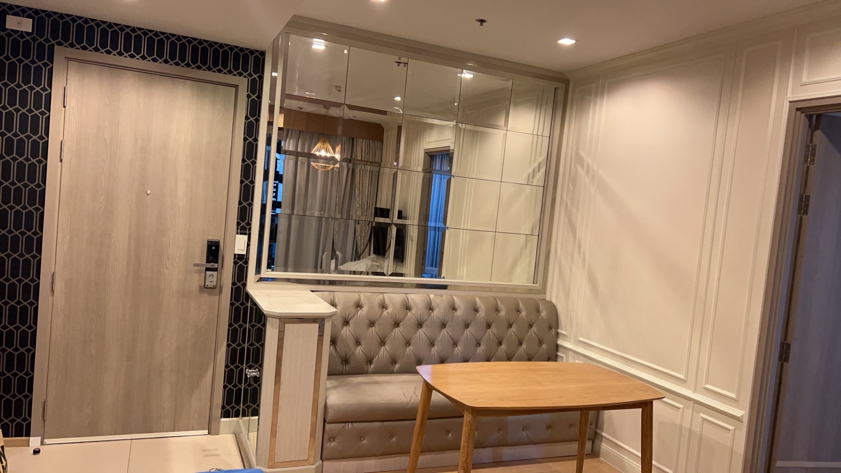 ให้เช่าคอนโด ไนท์ บริดจ์ ไพร์ม สาทร พื้นที่ 37 ตร.ม. 1 ห้องนอน ให้เช่า 25,000 บ/ด