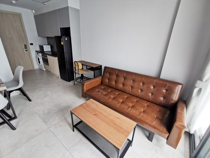 ให้เช่า เดอะ ลอฟท์ อโศก พื้นที่ 35 ตร.ม. 1 ห้องนอน ให้เช่า 33,000 บ/ด