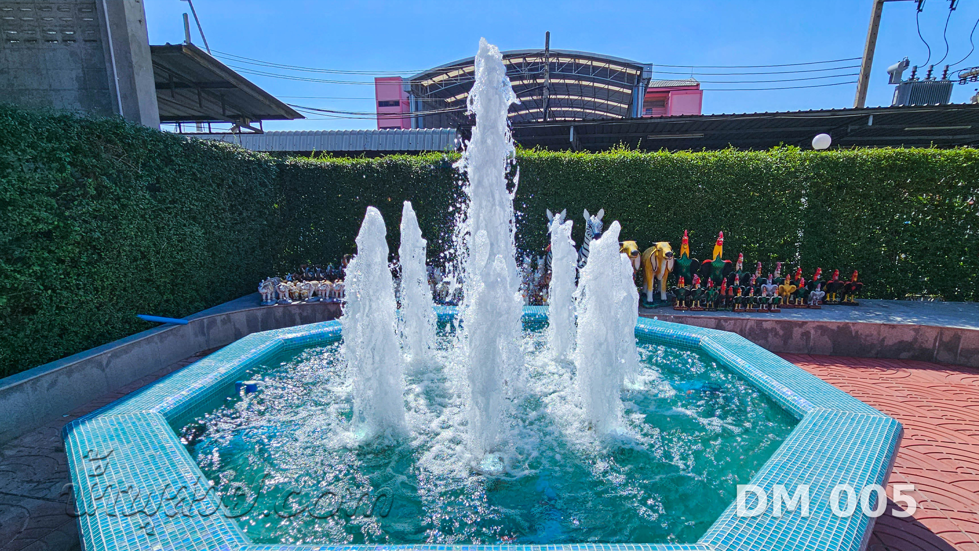 น้ำพุต้นสน ตลาดสี่มุมเมือง ปทุมธานี