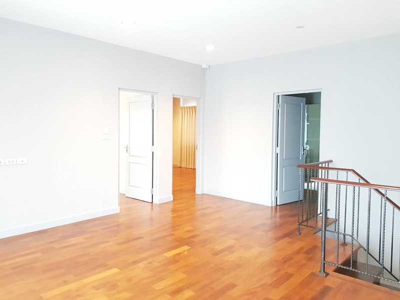 ขายบ้านเดียว 2 ชั้น ย่านสาทร พื้นที่ 94.90 ตรว. 4 ห้องนอน ขาย 19.5 ล้านบาท