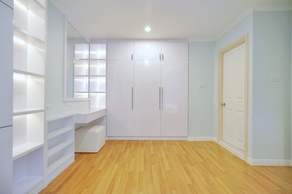 ขาย/ให้เช่า ลุมพินี พาร์ค ริเวอร์ไซด์ พระราม 3 64 ตรม. 2 ห้องนอน เช่า 25,000 บาท ขาย 6.5 ลบ.